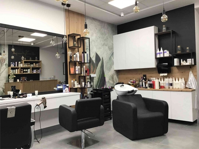 salon fryzjerski nysa